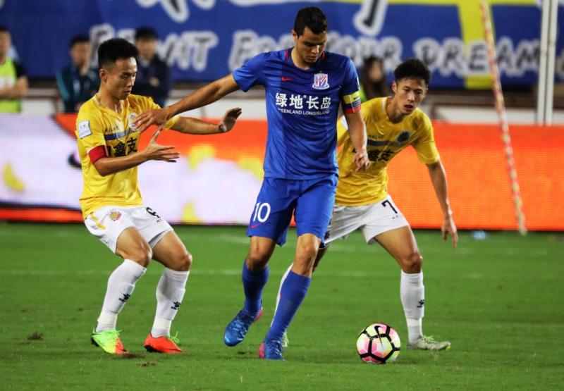 申花球迷盼上港淘汰恒大:这样才能报1比6一箭之仇