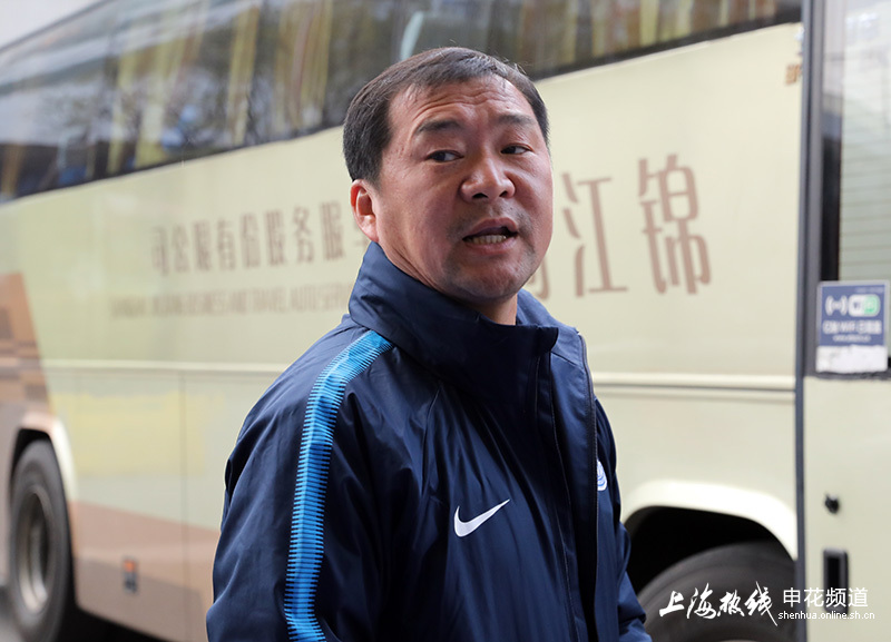 前申花队长刘军重回虹口 与吴金贵并肩而立(组图)——上海热线申花